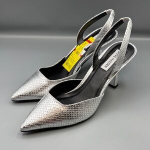 Steve Madden Women's Finlee Pointed-Toe Kitten-Heel Slingback Pumps